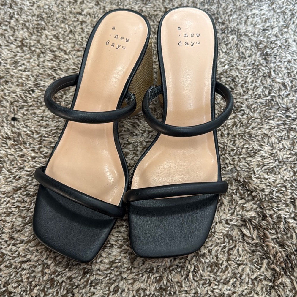 Worn once, size 7